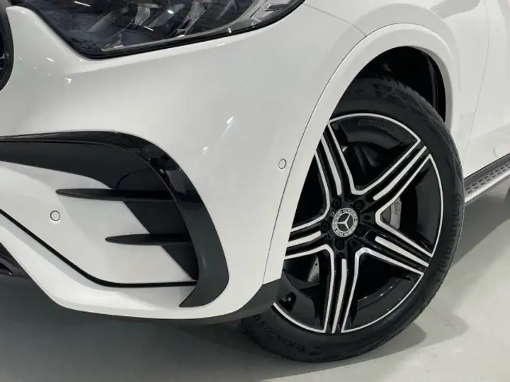 Mercedes-Benz GLC 2025, foto 13