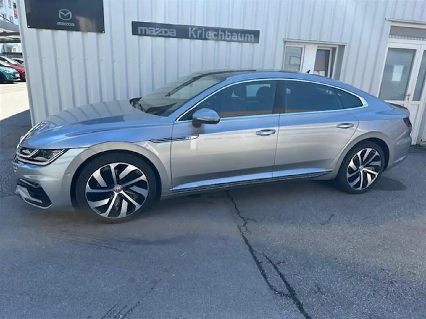 Volkswagen Arteon 2,0 TSI 4Motion R-Line DSG / Kommissionsfah Plateado - 1