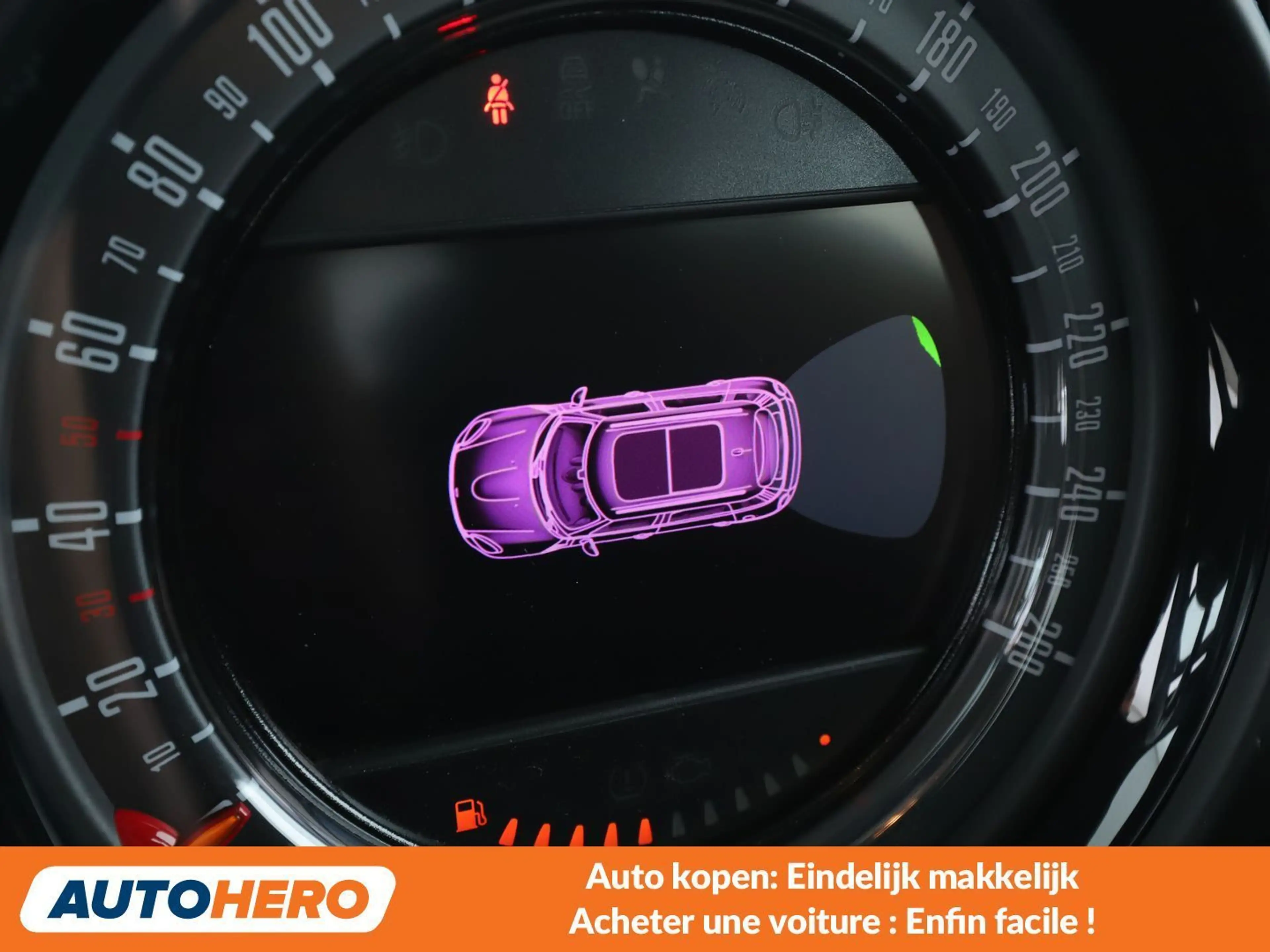 MINI One Countryman One — photo 9