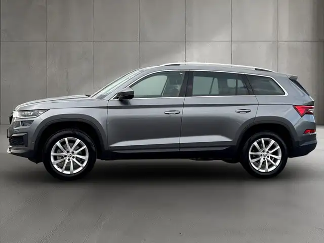 Skoda Kodiaq view 3