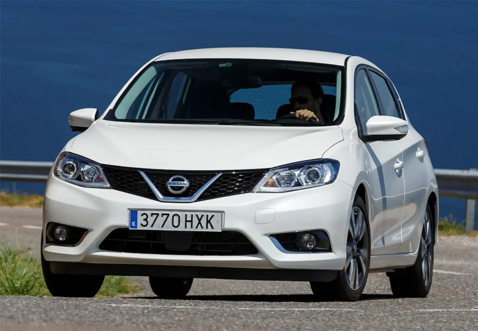 Nissan Pulsar 1.2 DIG-T Acenta Rojo - 2