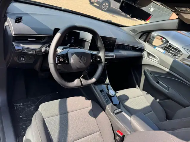MG MG3 view 14