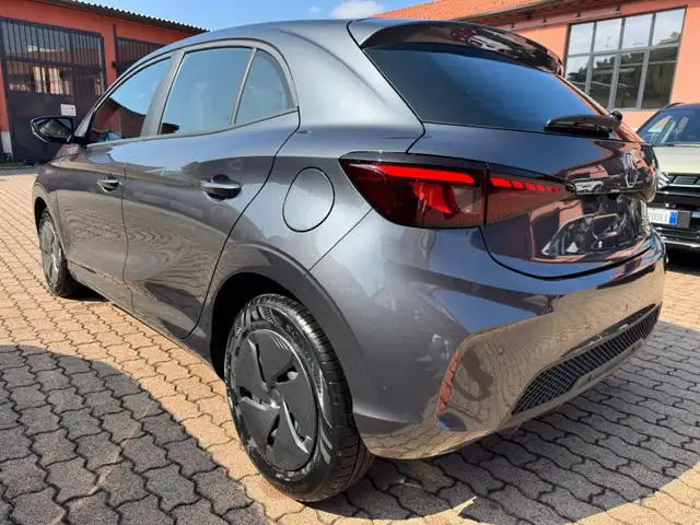 MG MG3 view 3