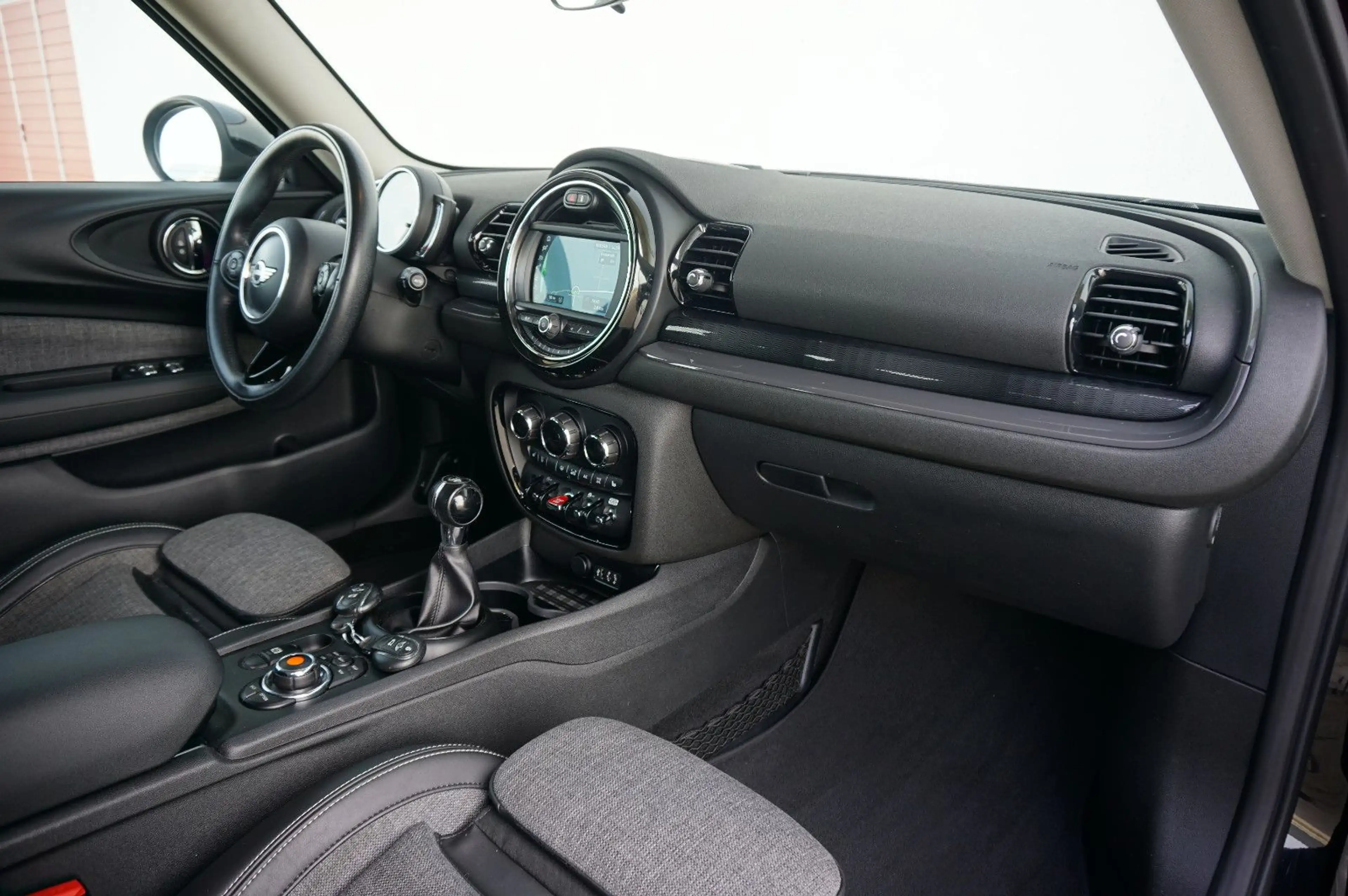MINI One Clubman Sportsitz Klimaaut Navi Tempomat LED — photo 10