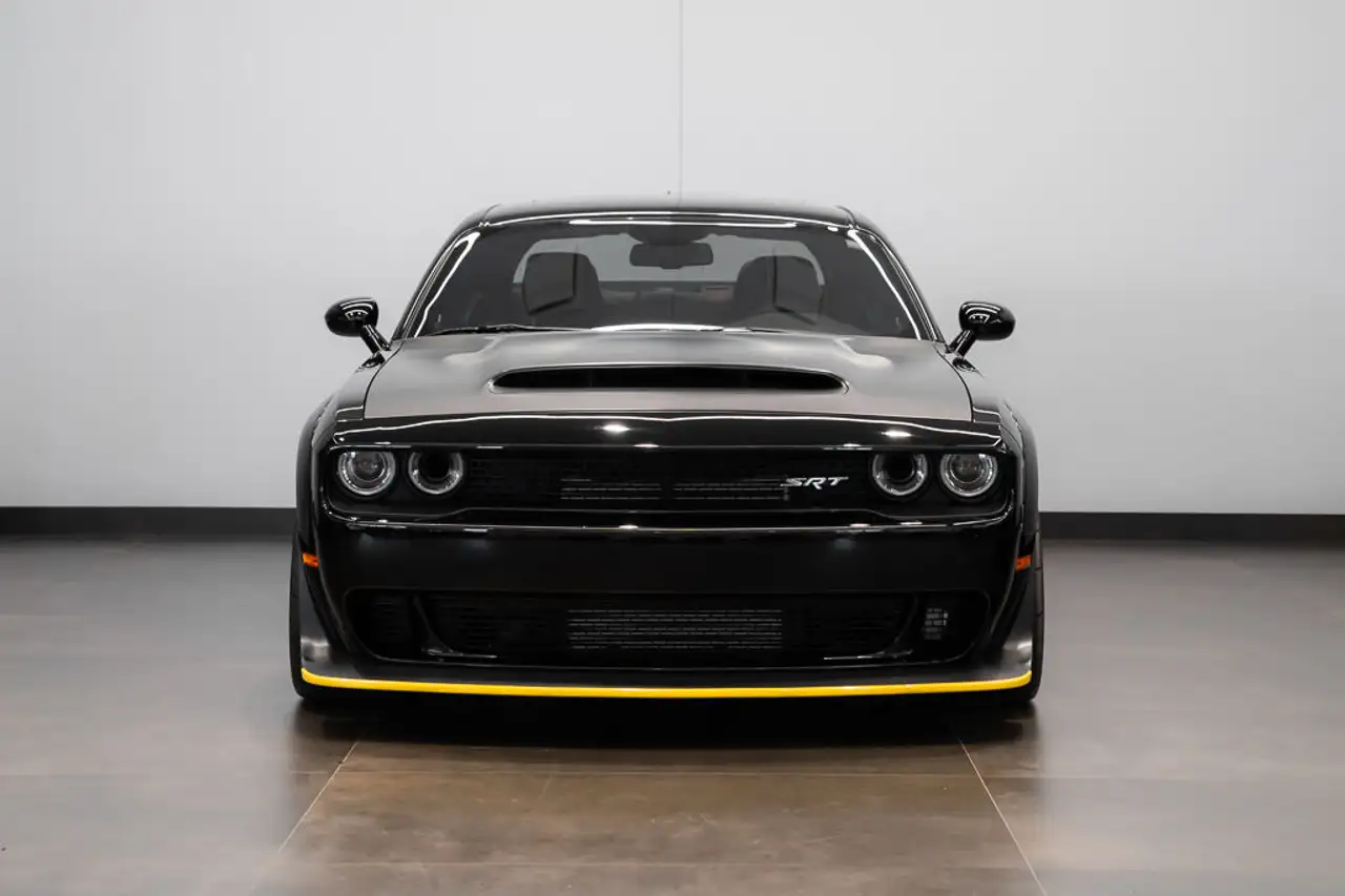 Dodge Challenger снимка Dodge Challenger