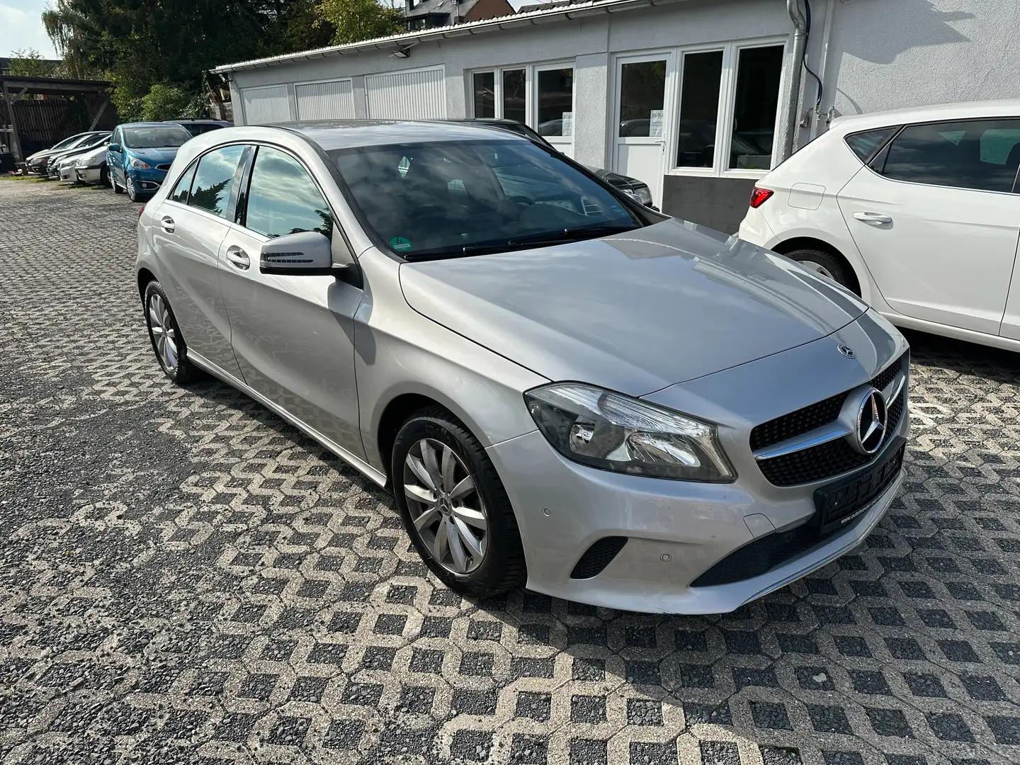 Mercedes-Benz A 180 A 180 CDI / (176.012)- Diesel, TÜV 6/27 Silber - 1
