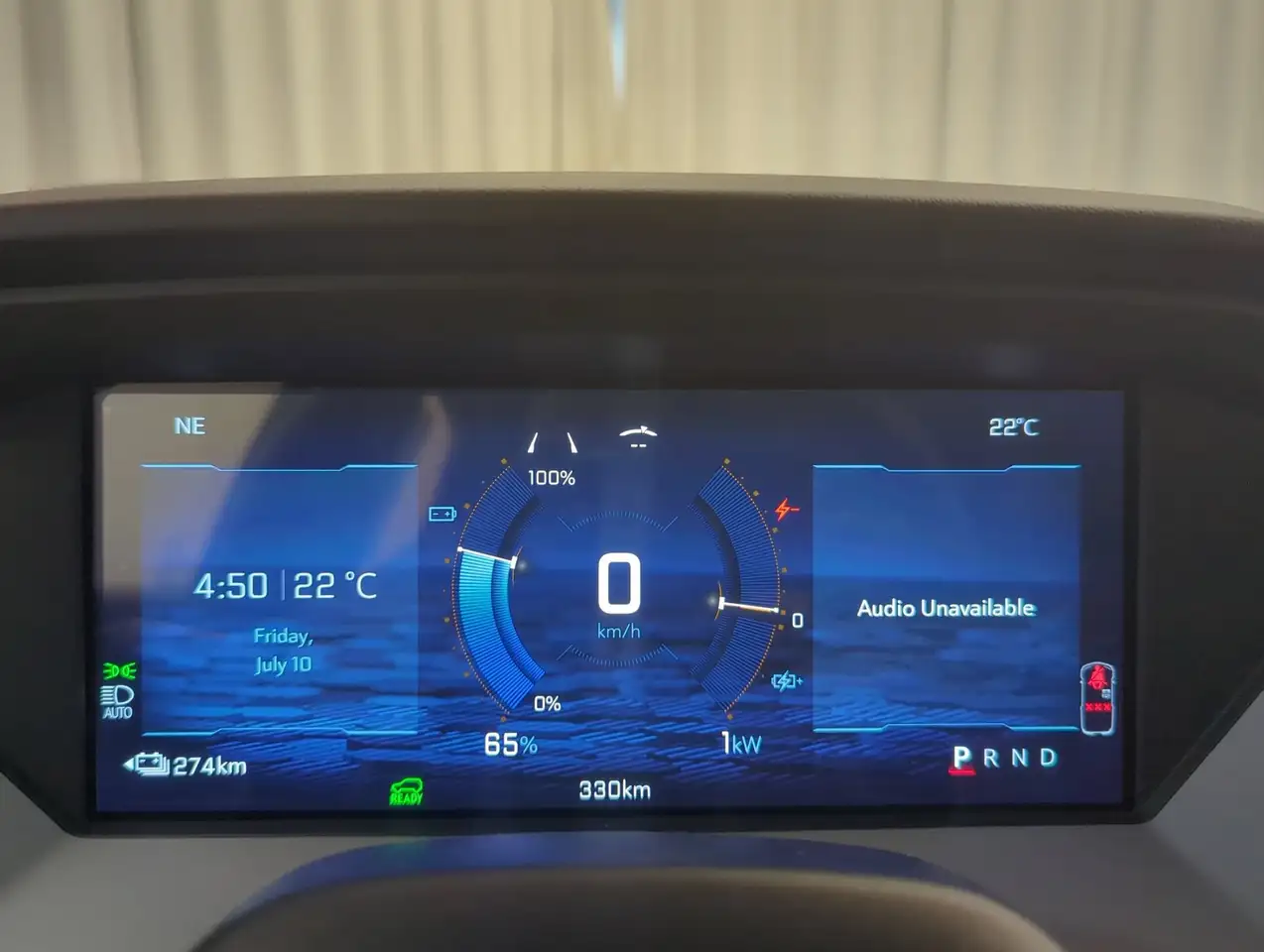 Chevrolet Bolt photo Chevrolet Bolt