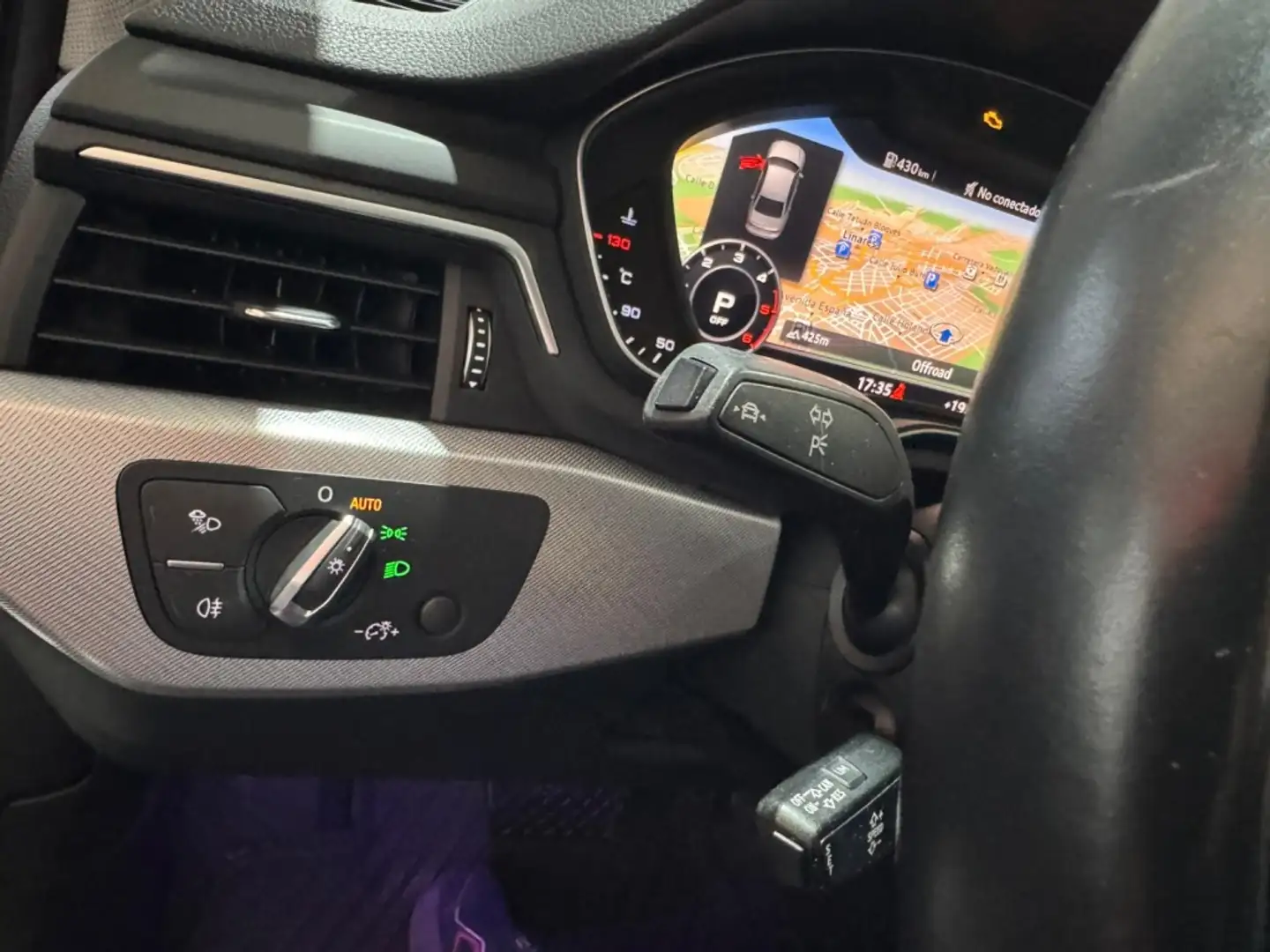 Audi A4 2.0TDI Design edition S tronic 110kW Bleu - 2