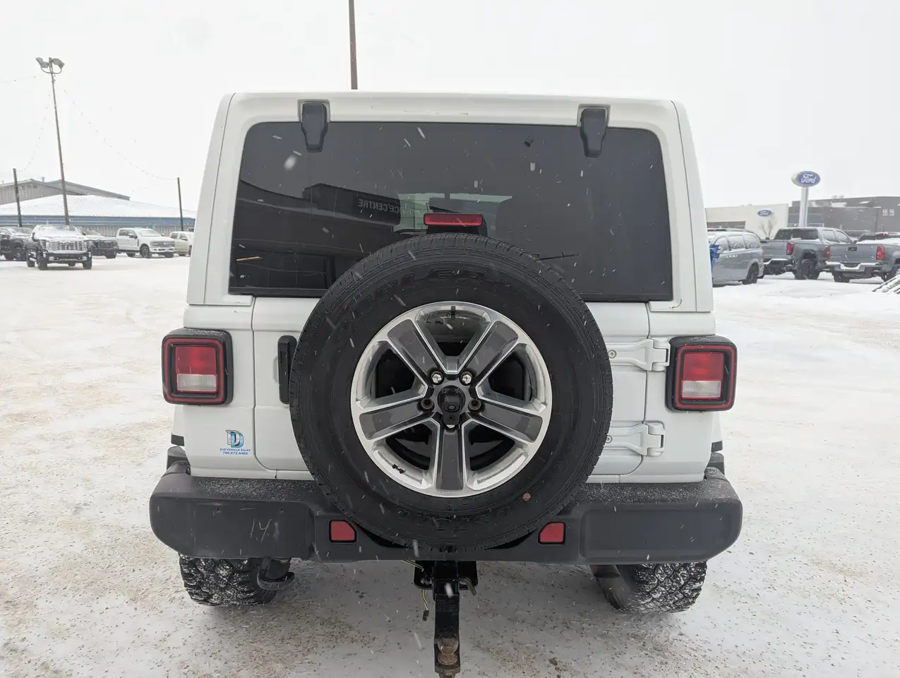 Jeep Wrangler снимка Jeep Wrangler