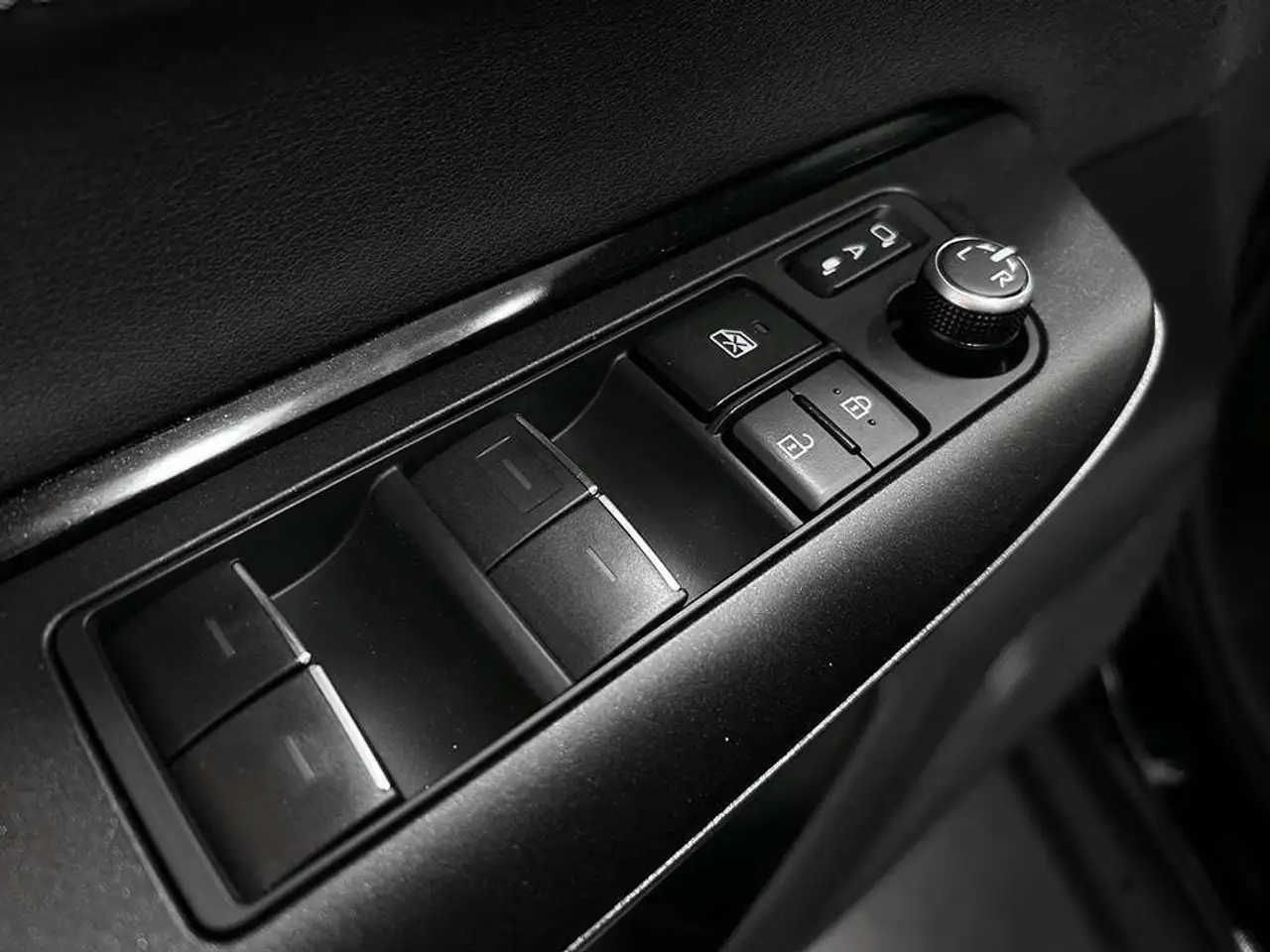Toyota Venza снимка Toyota Venza
