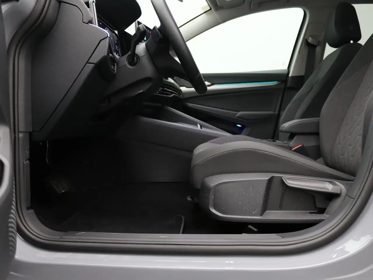 Volkswagen Golf VIII Life 1.5 TSI eHybrid DSG / Pano, 360° 17