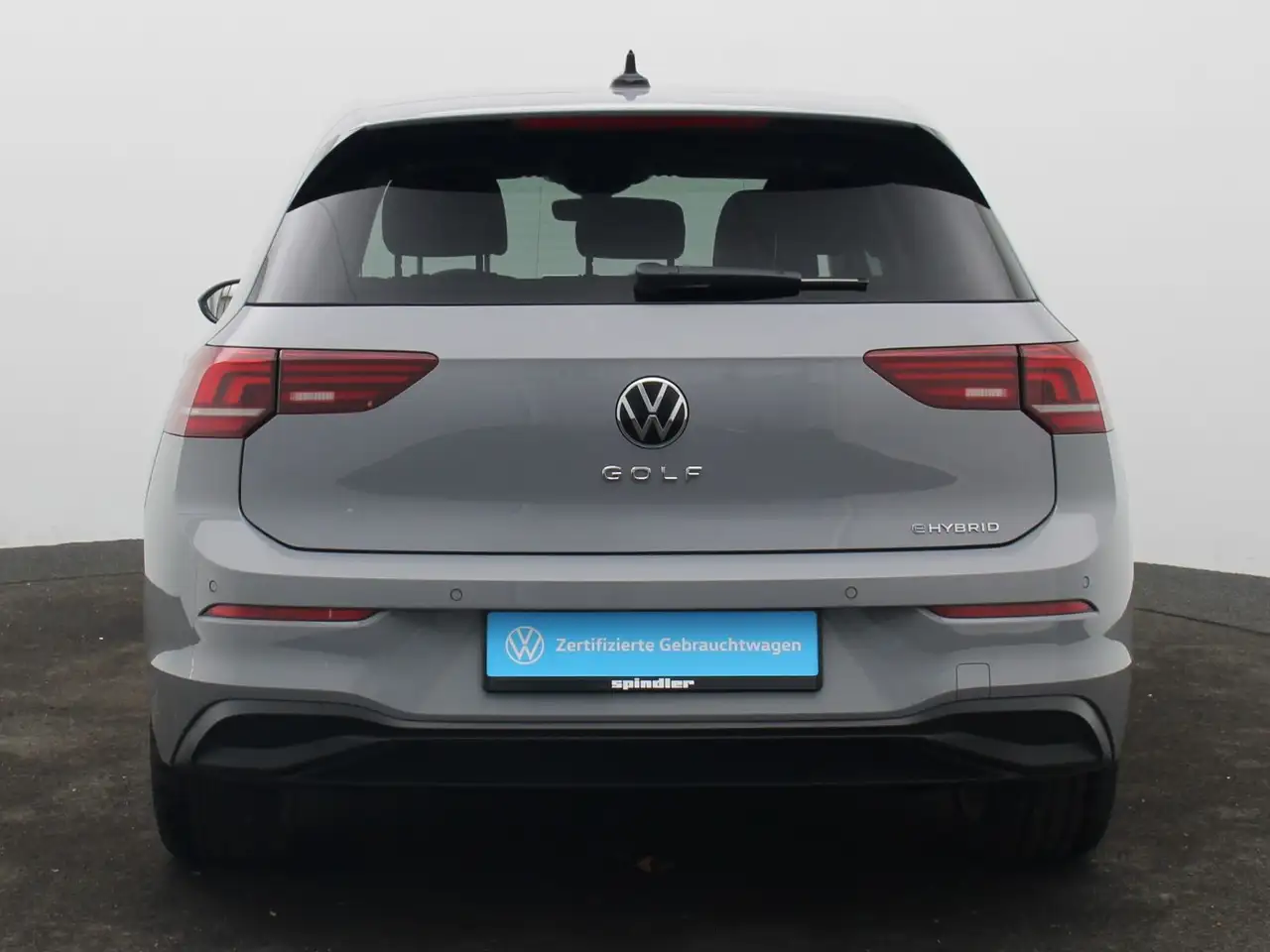 Volkswagen Golf VIII Life 1.5 TSI eHybrid DSG / Pano, 360° 7