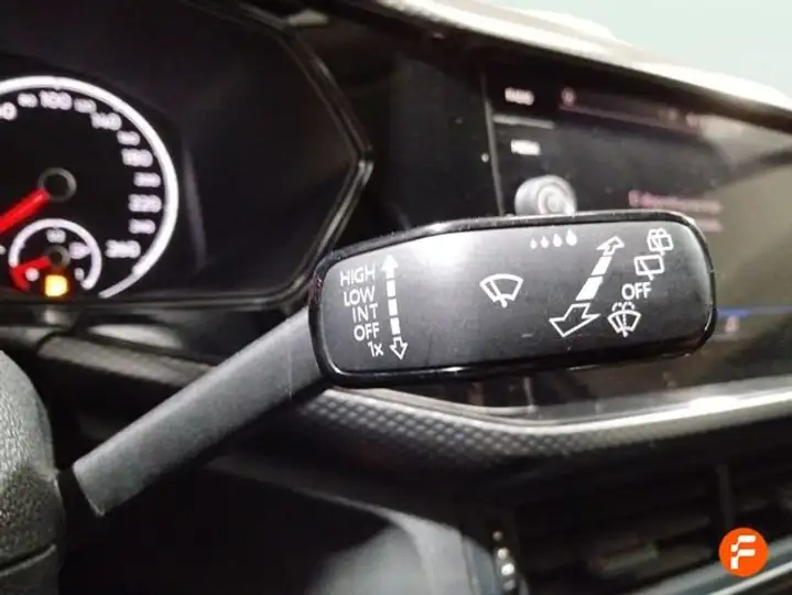 Volkswagen T-Cross 1.0 TSI Advance 2022, foto 25