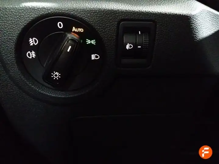 Volkswagen T-Cross 1.0 TSI Advance 2022, foto 27