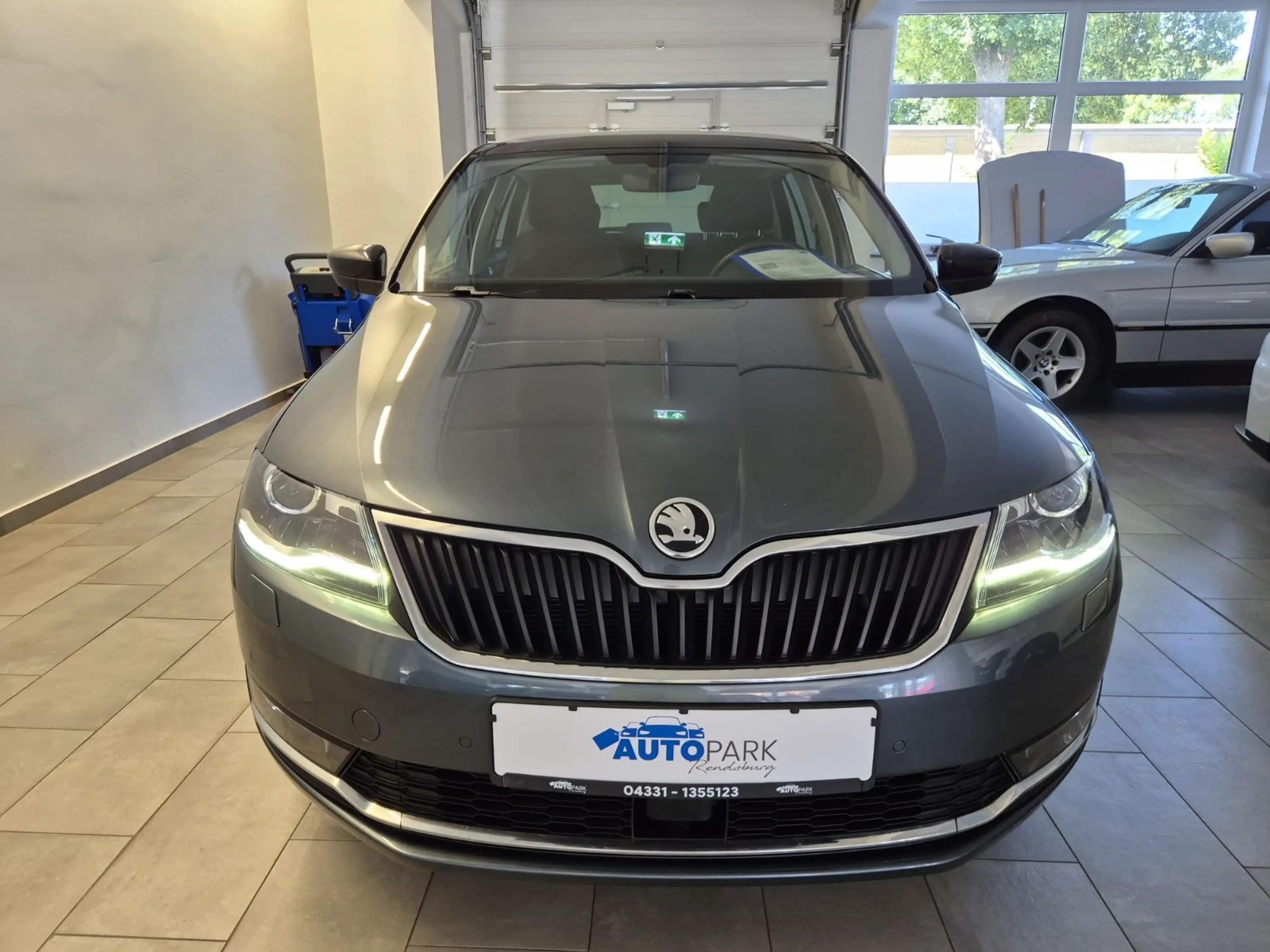 Skoda Rapid/Spaceback Spaceback Style*Navi*Panorama* — photo 5