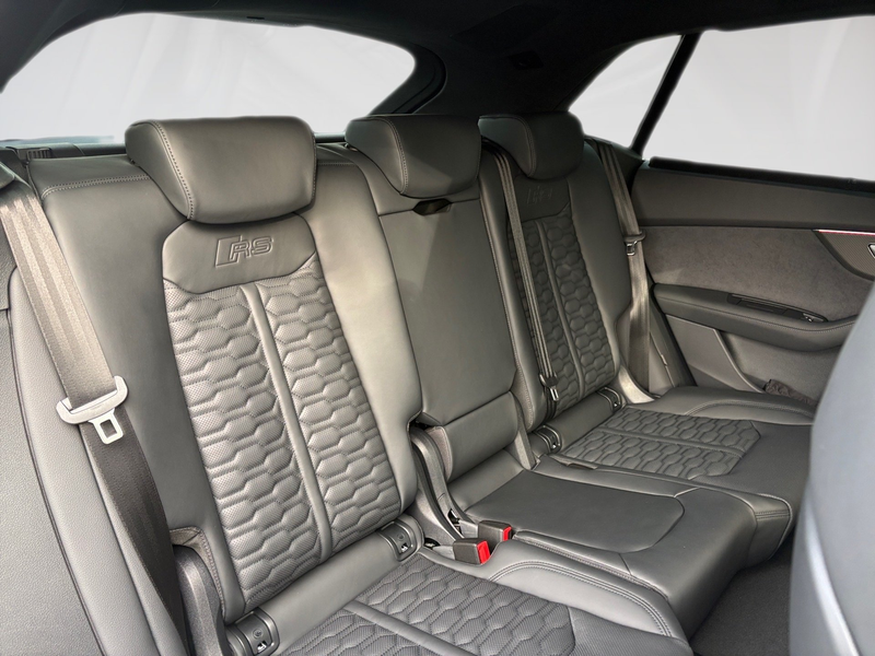Audi RS Q8 SUV tiptronic 600PS RSAbgas, PANO,LASER,STHZ,KERAM — photo 10