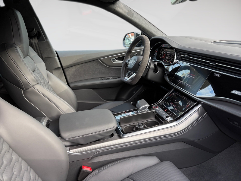 Audi RS Q8 SUV tiptronic 600PS RSAbgas, PANO,LASER,STHZ,KERAM — photo 9