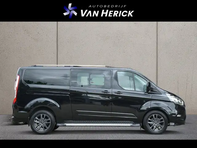 Ford Transit Custom view 3
