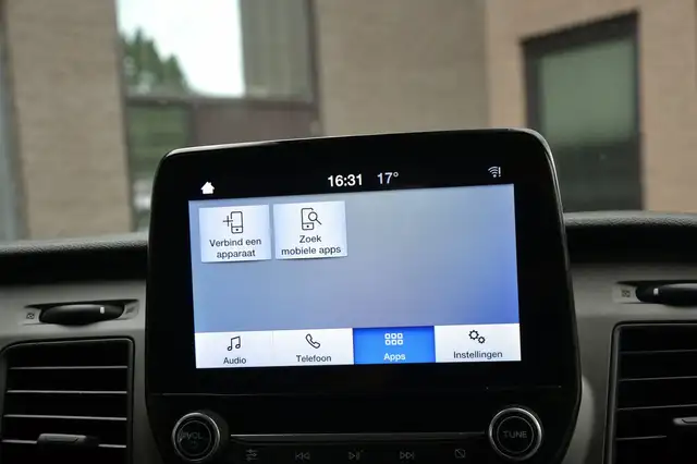 Ford Transit Custom view 10
