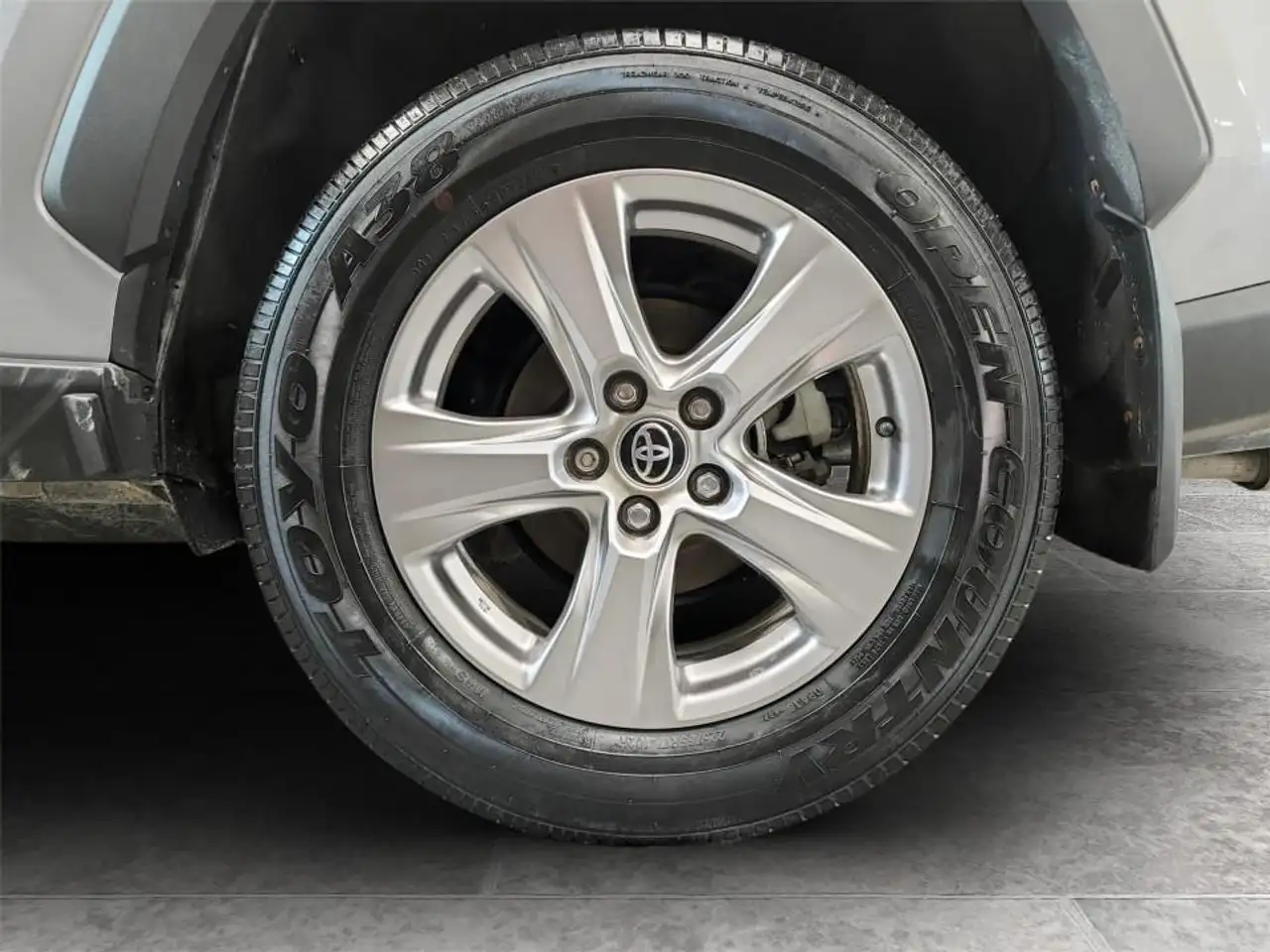 Toyota RAV 4 снимка Toyota RAV 4