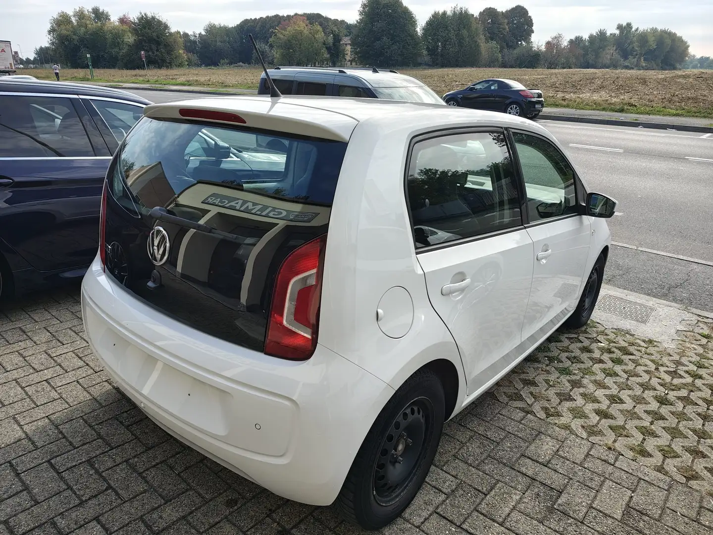 Volkswagen up! 5p 1.0 Club up! 60cv E6 OK NEO Bianco - 2