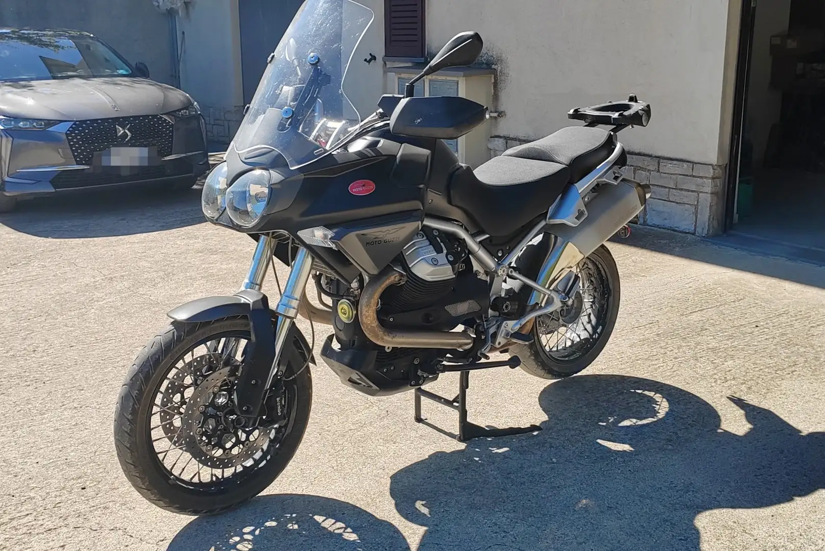 Moto Guzzi Stelvio 1200 Noir - 2