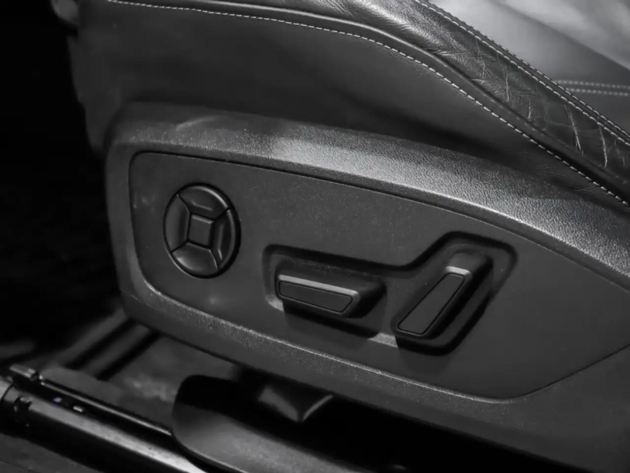 Audi Q3 снимка Audi Q3