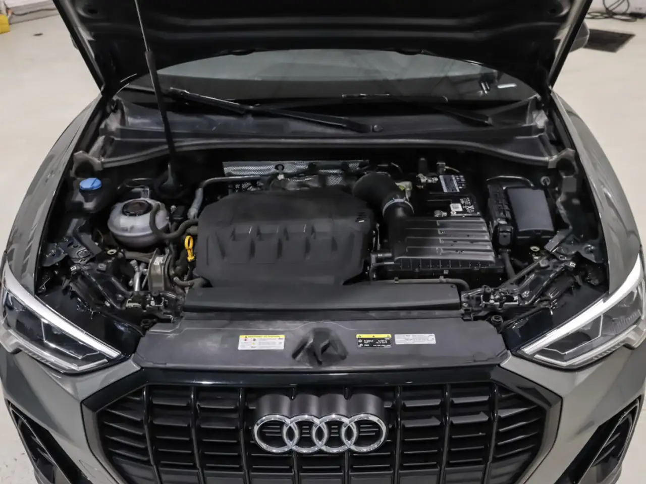 Audi Q3 снимка Audi Q3