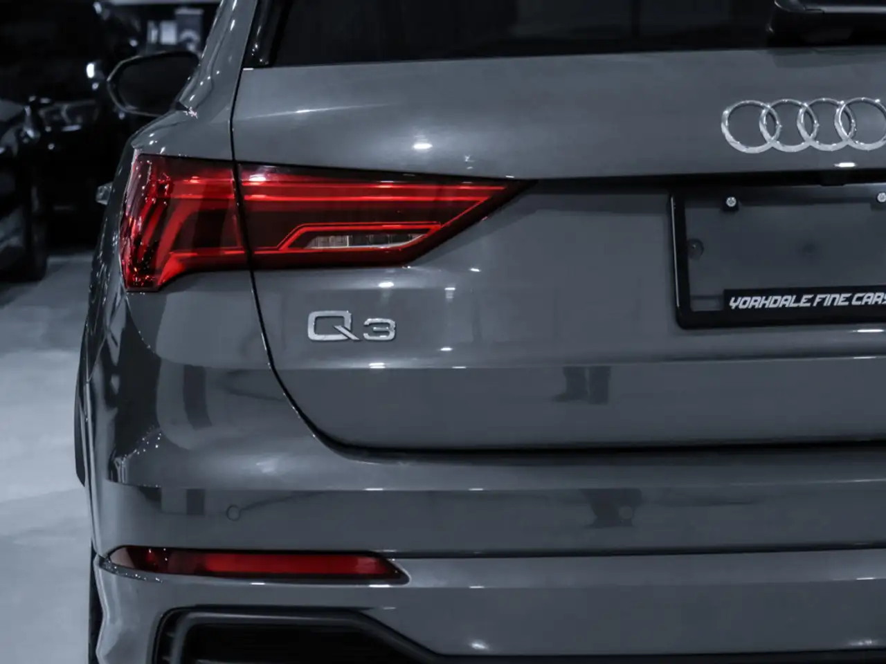 Audi Q3 снимка Audi Q3
