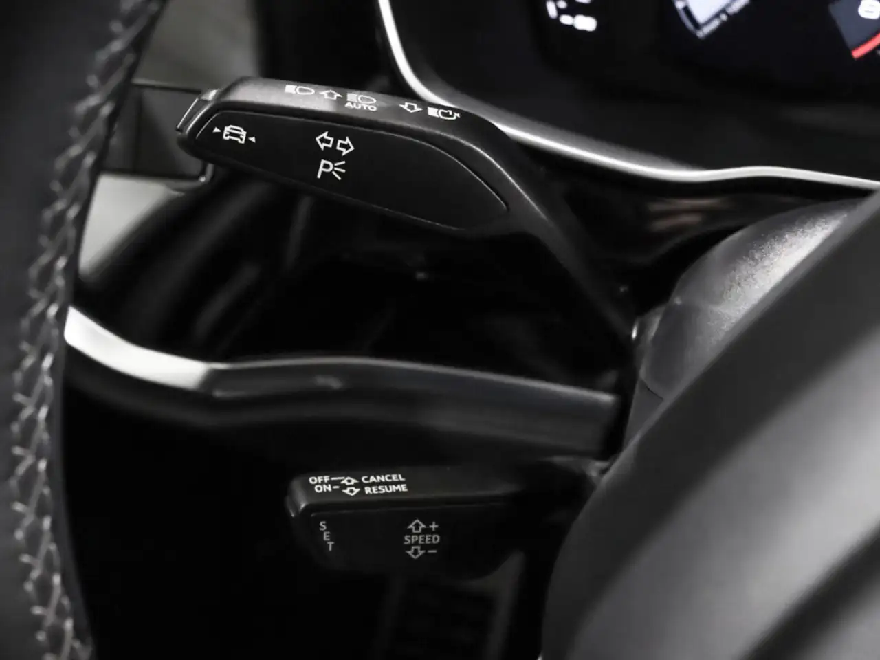 Audi Q3 снимка Audi Q3
