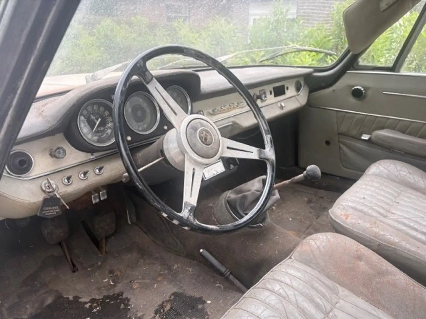 Alfa Romeo Sonstige 2600 sprint Weiß - 2