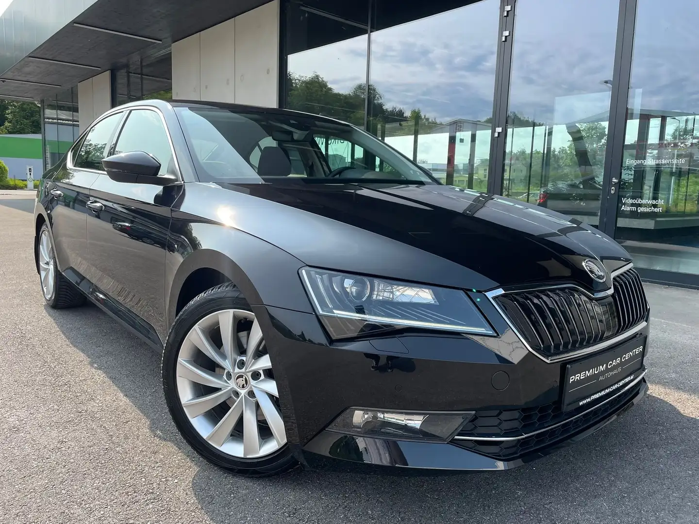 Skoda Superb 2,0 TDI DSG Style Voll-LED, Keyless, Sportsitze Чорний - 1