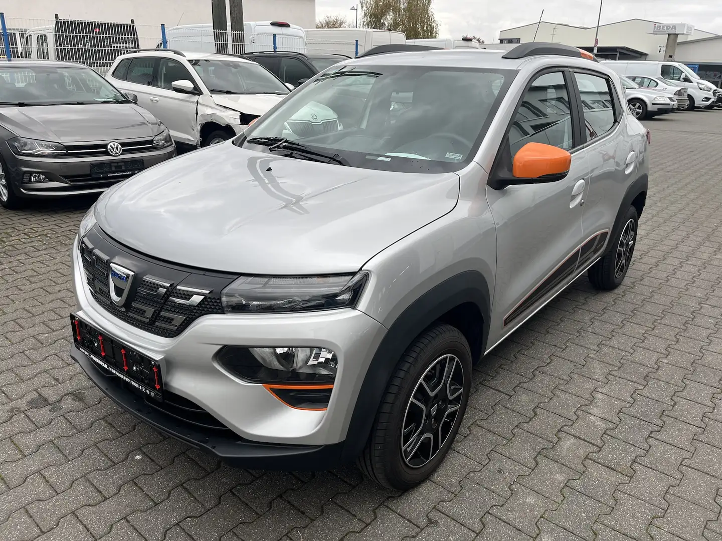 Dacia Spring Comfort Plus 33 KW, EU6, Kamera Grijs - 1