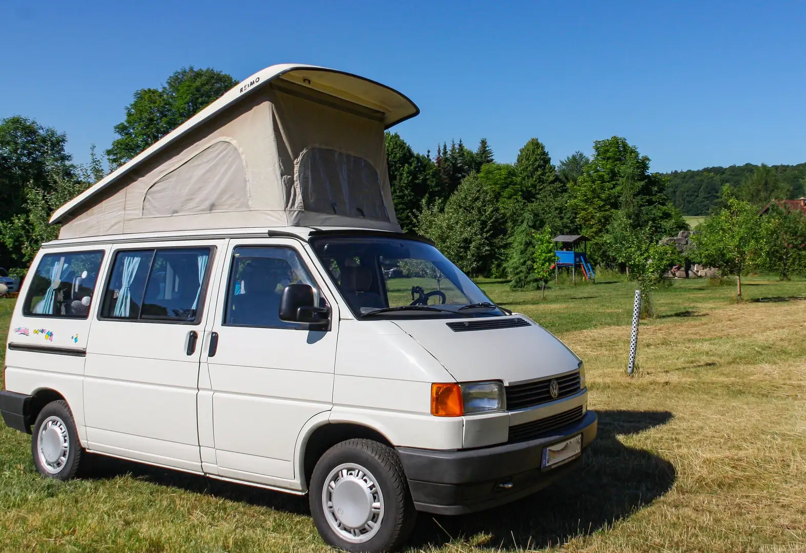 Volkswagen T4 Multivan Camper, Top Zustand, H-Kennzeichnen White - 1