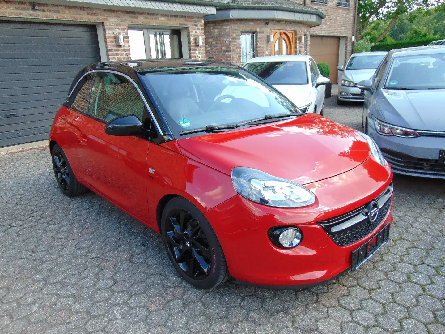 Opel Adam GLAM 1.4 74kW S/S Rot - 1