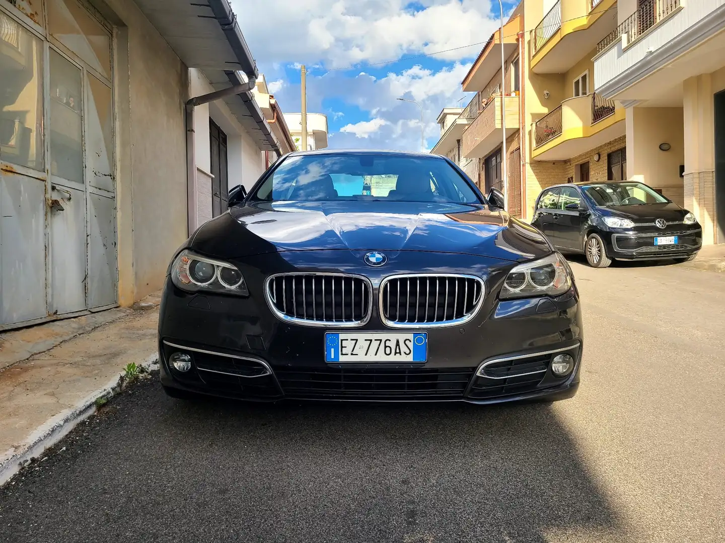 BMW 520 Serie 5 F10 Berlina 520d Luxury 190cv Grigio - 1