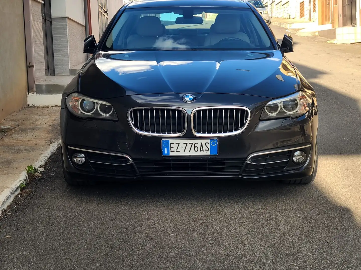 BMW 520 Serie 5 F10 Berlina 520d Luxury 190cv Grigio - 2