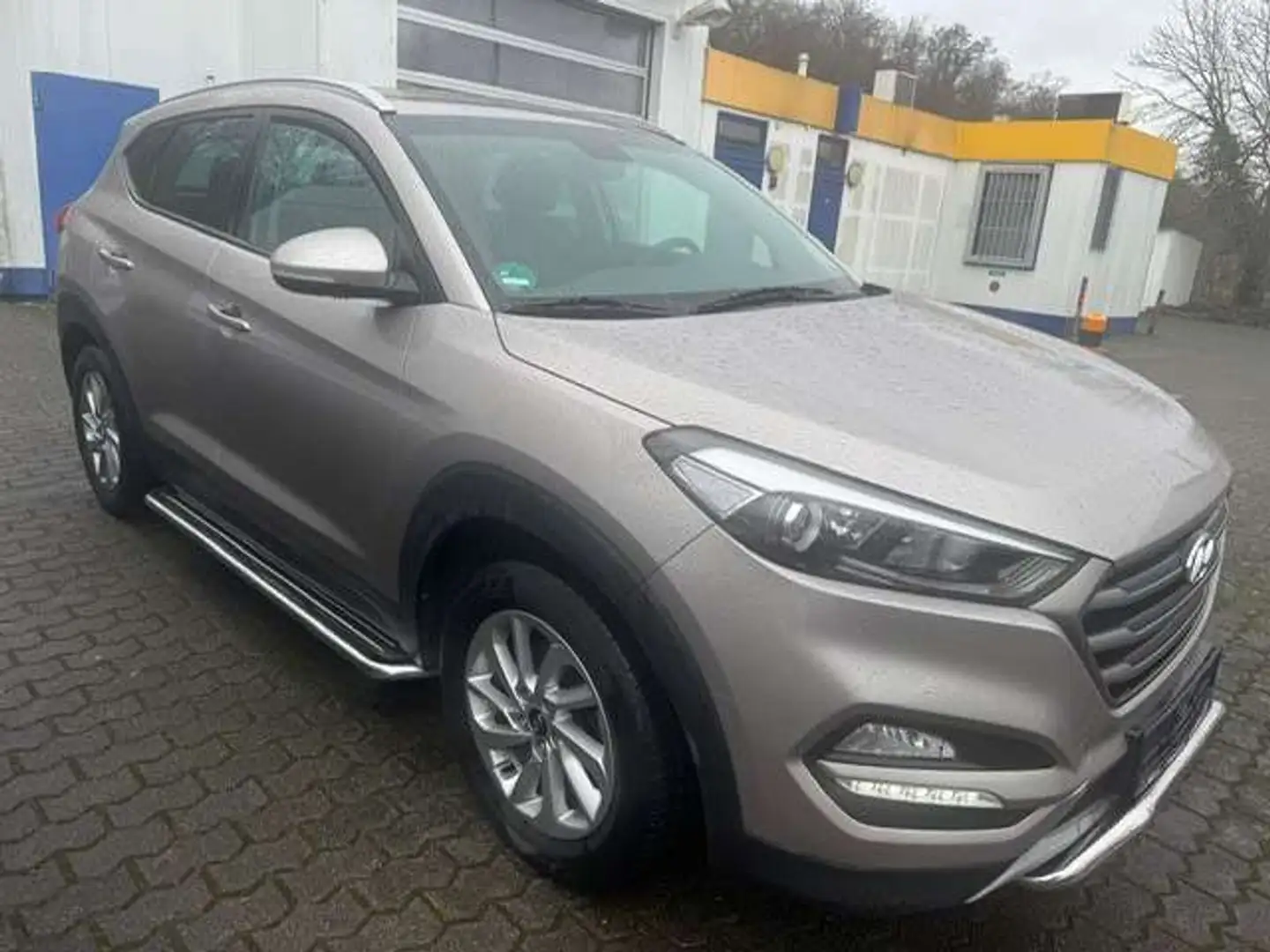 Hyundai TUCSON HYUNDAI TUCSON  Style Navi Sitzheizung MFL SHZ AHK Beige - 2