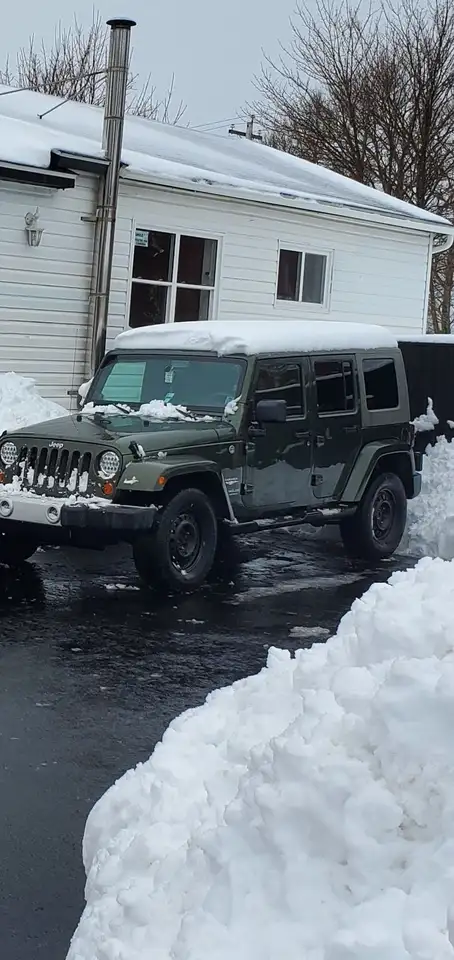 Jeep Wrangler снимка Jeep Wrangler