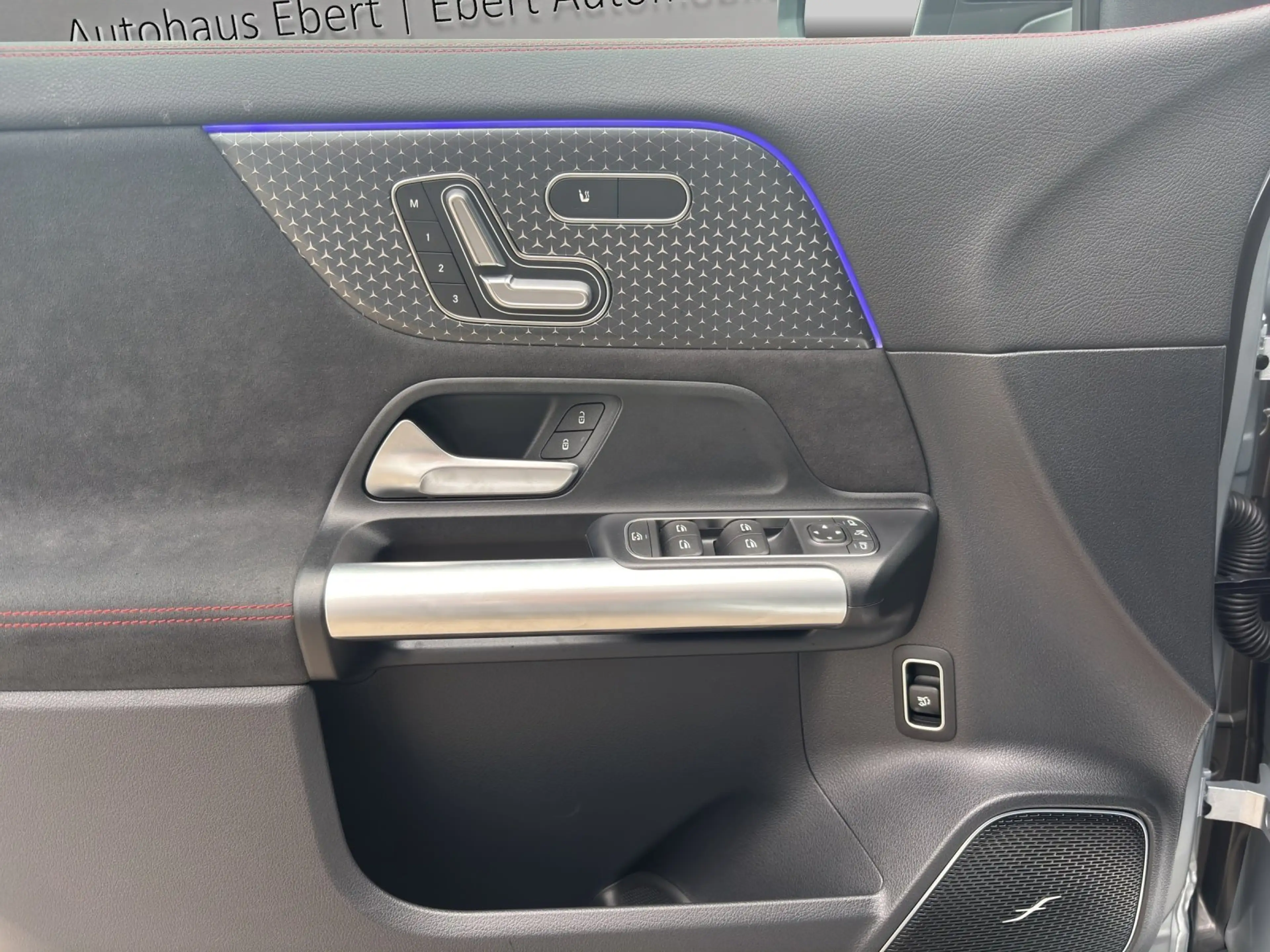 Mercedes-Benz EQA 350 Prem DISTRO Night 20"Viel KeyGo HUD Memo — photo 10