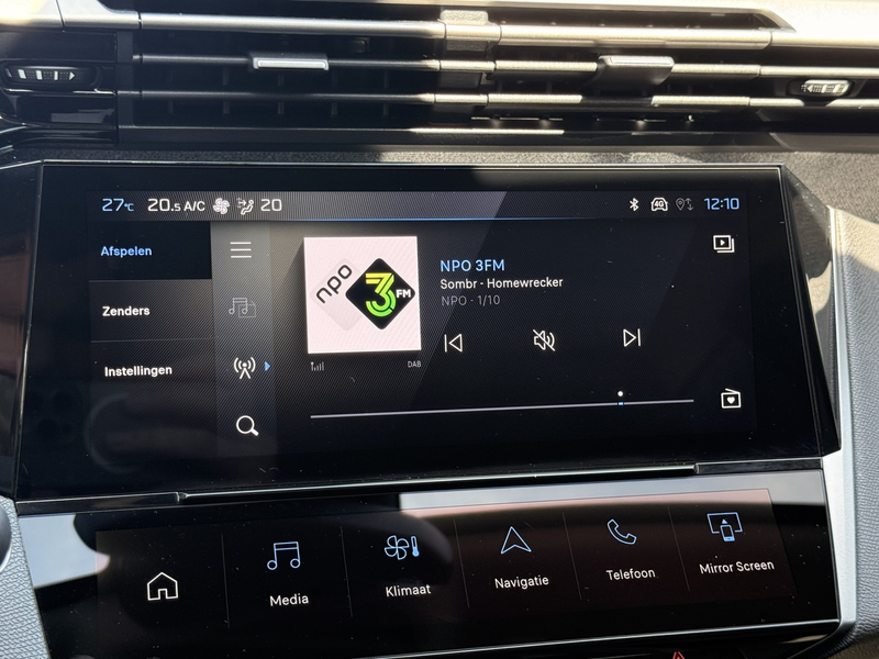 Peugeot 408 1.2 Hybrid 145 e-DCS6 Allure Adapt. Cruise / Camer — photo 29