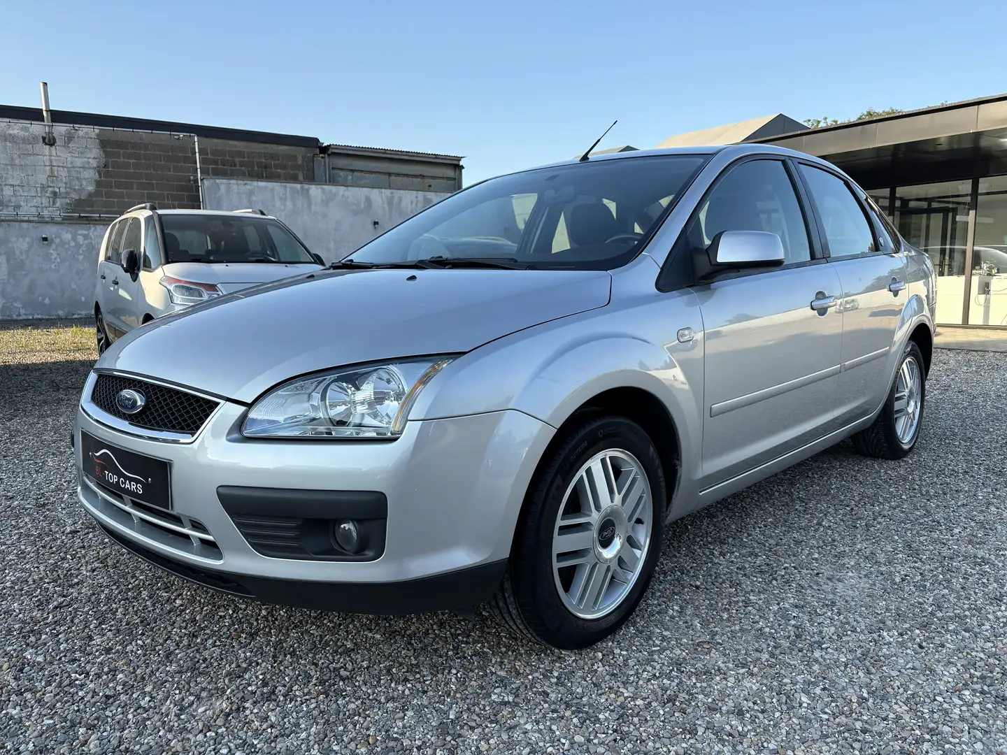 Ford Focus 1.6 Turbo TDCi Ghia Gris - 1