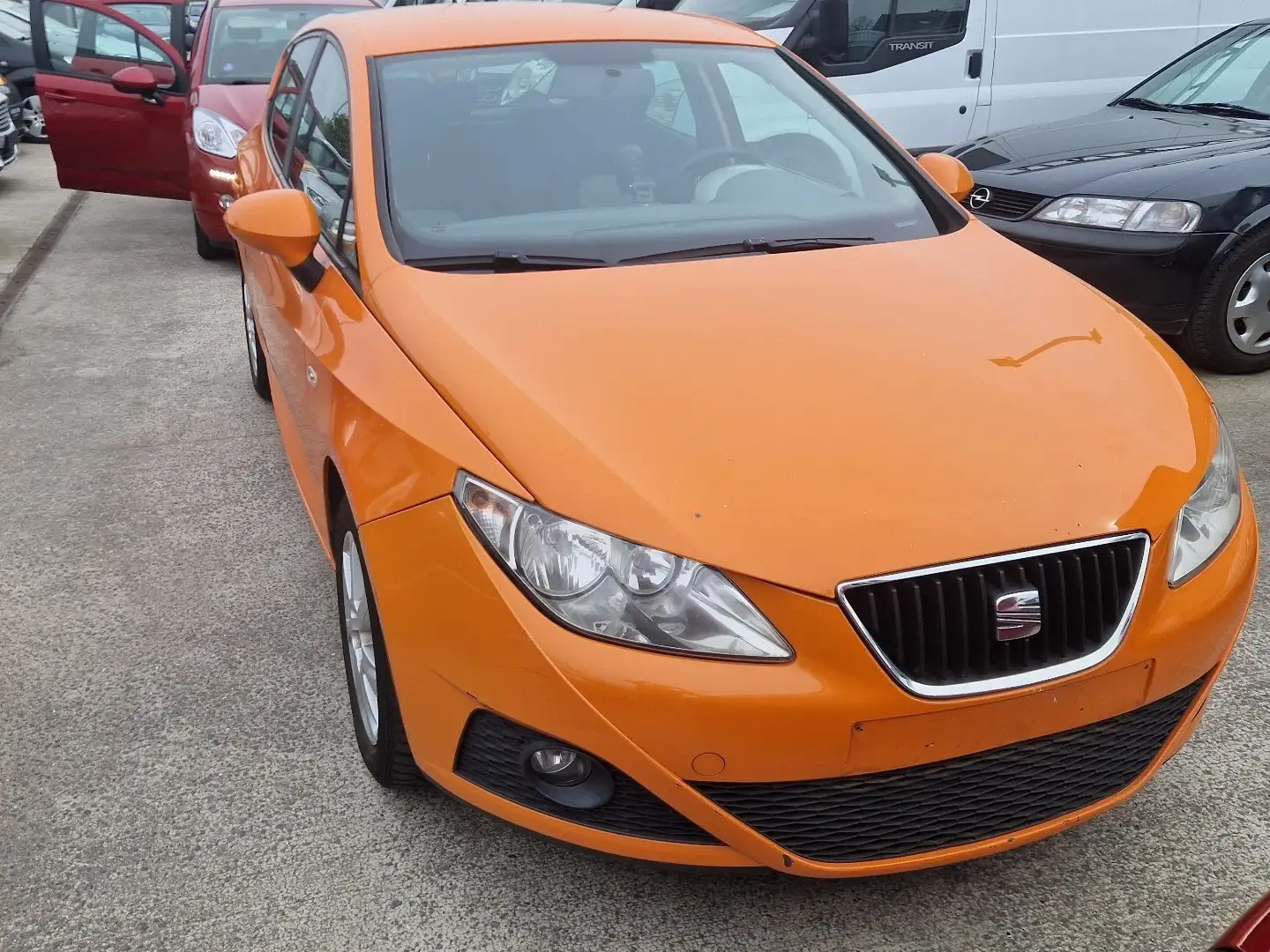 SEAT Ibiza 1.2i 12v Référence.. LPJ - 1