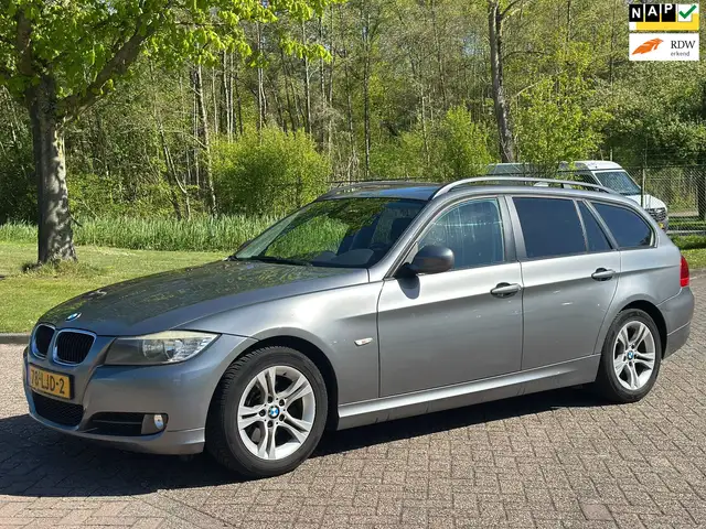 BMW 320 3-serie Touring 320i Business Line/AIRCO/CRUISE/NA