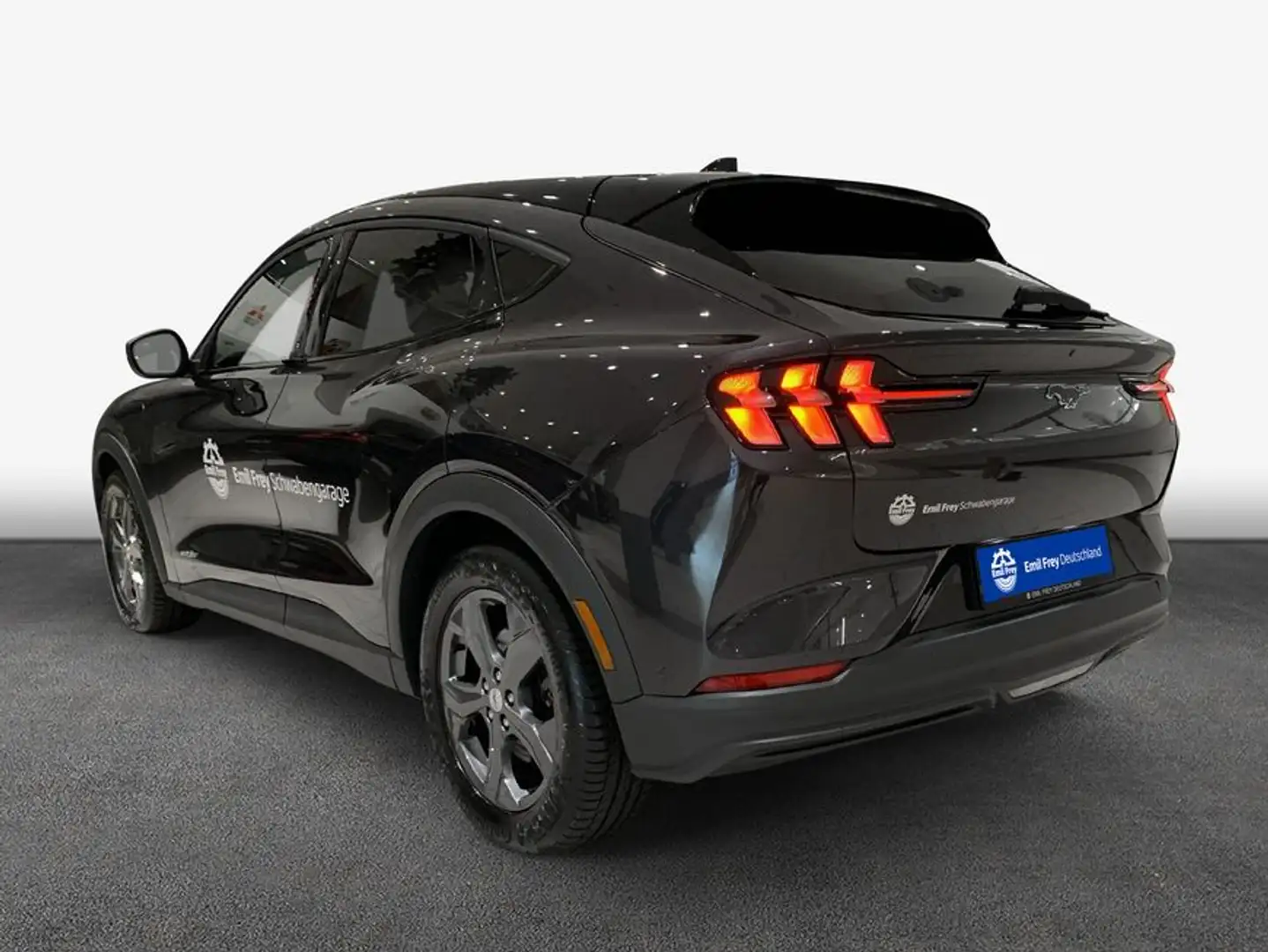 Ford Mustang Mach-E Gris - 2
