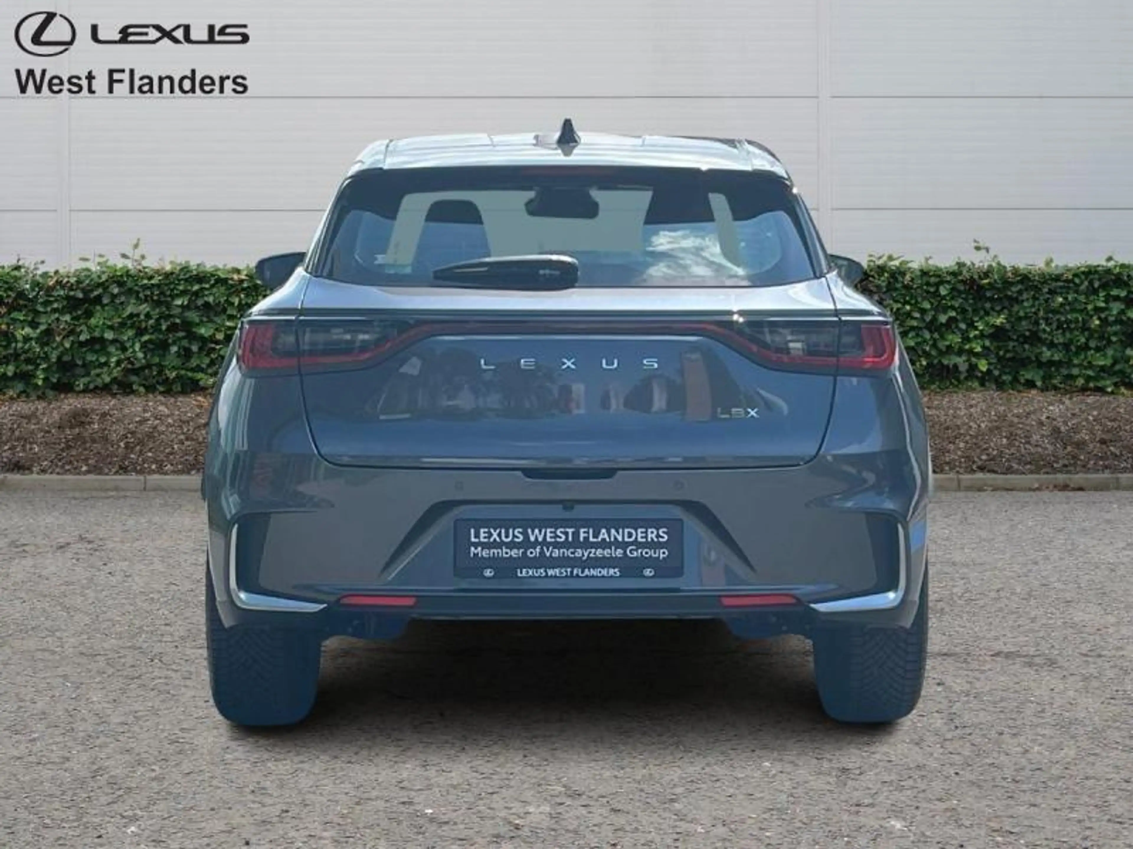 Lexus LBX Elegant+cam+sens V+A — photo 6