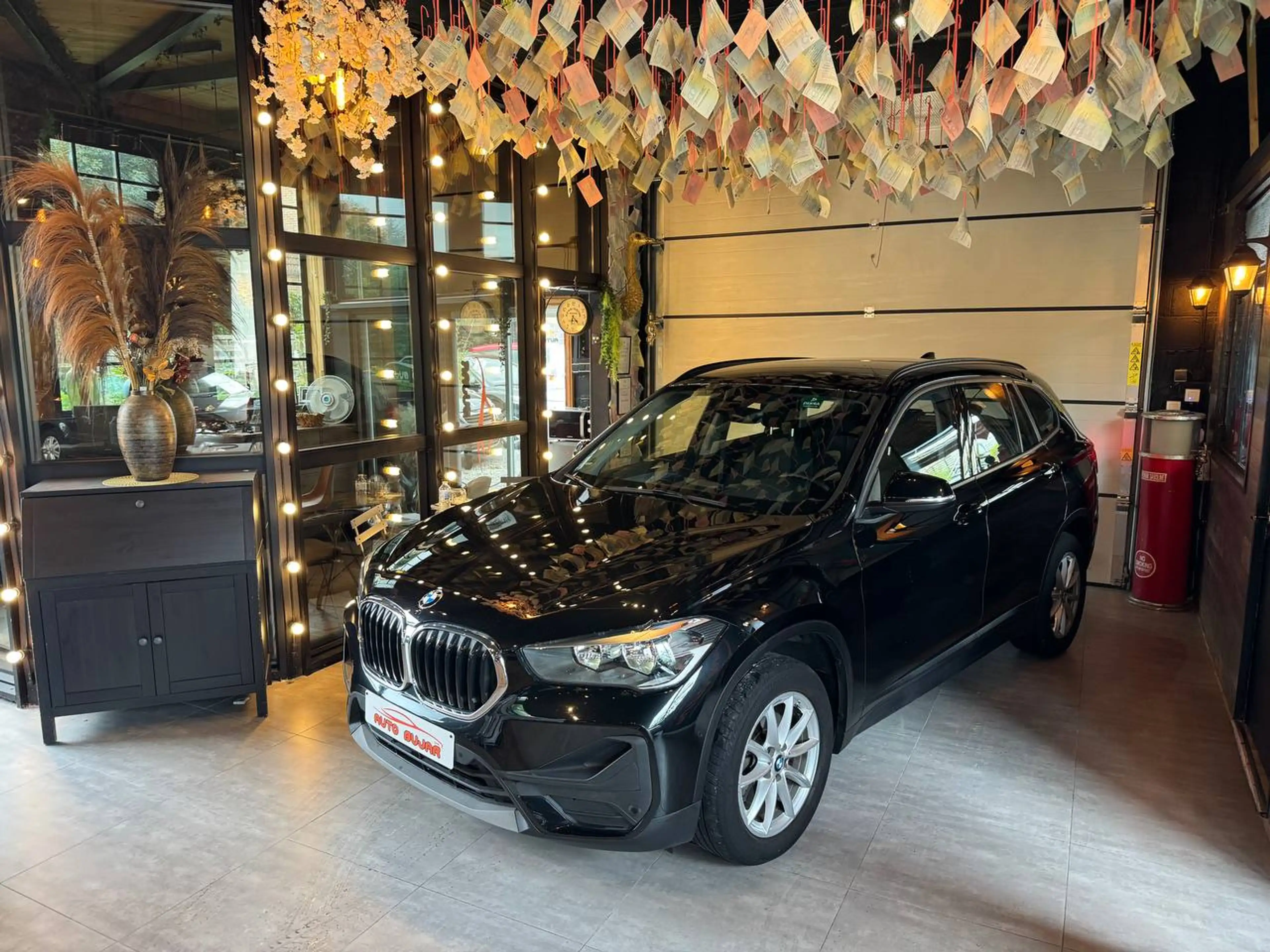 BMW X1 X1 1.5iA **CAM+CARPLAY+SIEGES CH+CARNET BMW+LEZ 2035* — photo 2