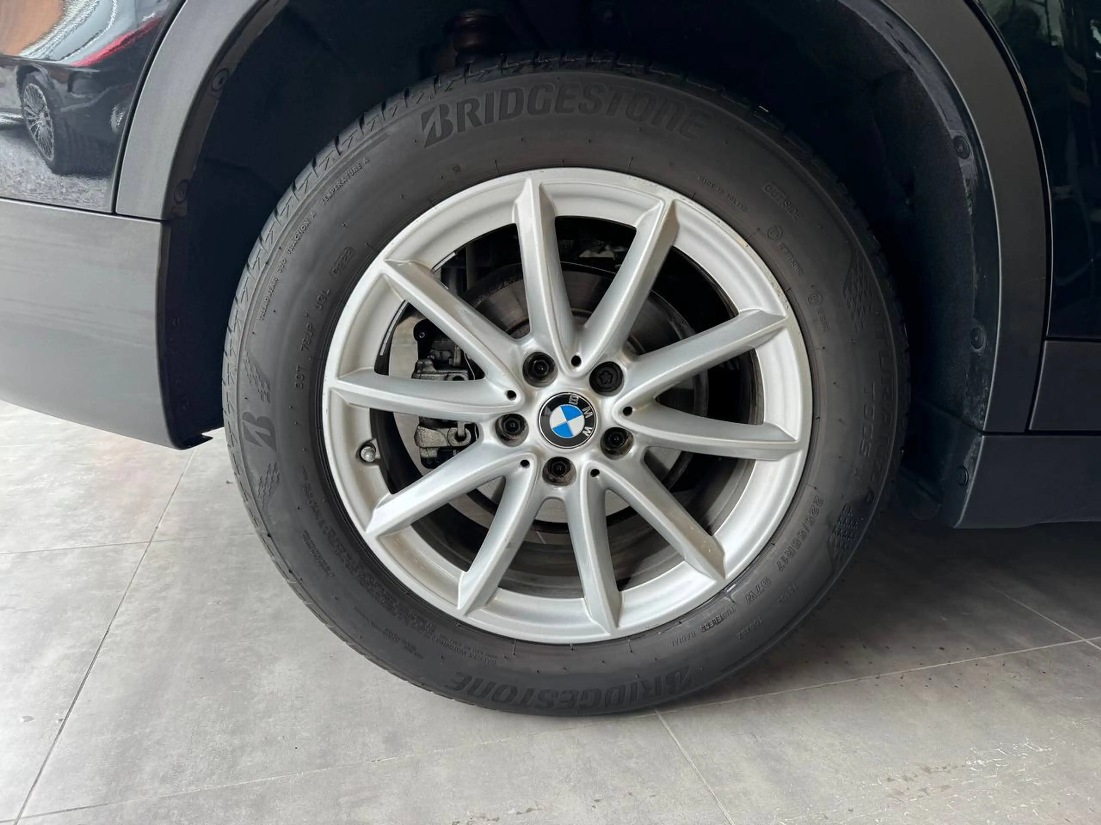 BMW X1 X1 1.5iA **CAM+CARPLAY+SIEGES CH+CARNET BMW+LEZ 2035* — photo 11