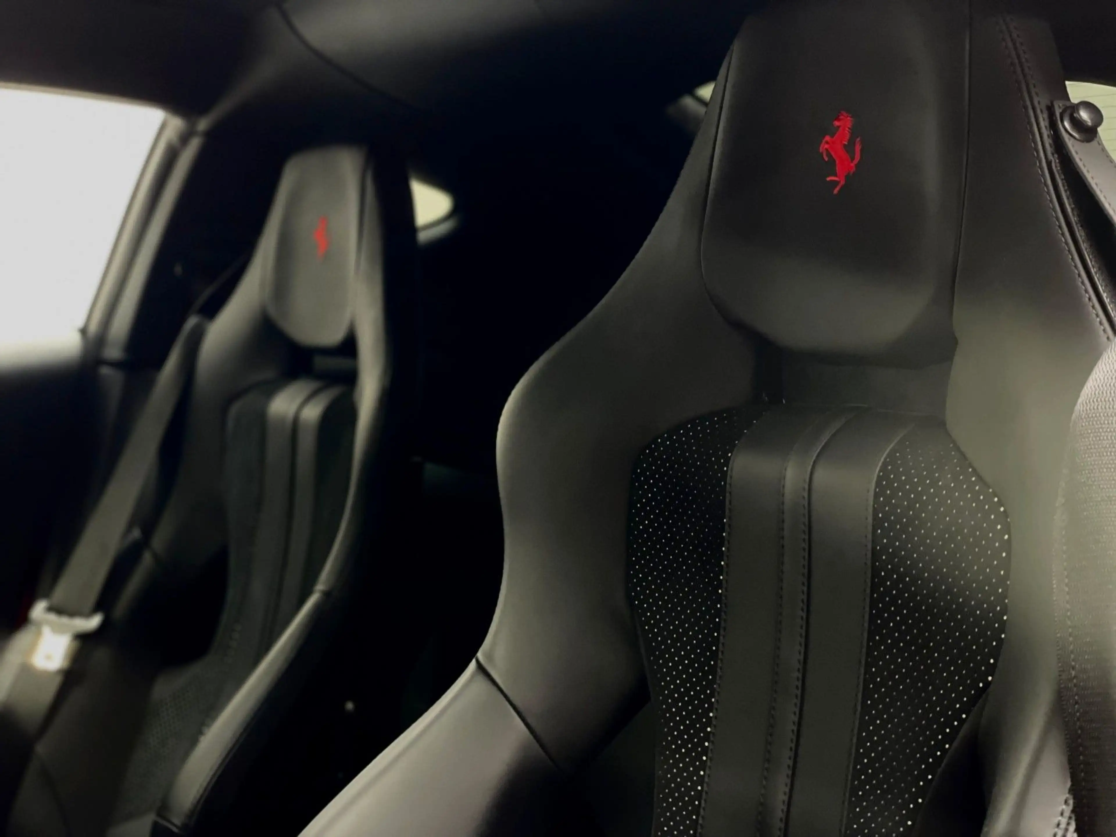 Ferrari 812 6.5 V12 Superfast *LIFT*CARBON+SEATS*PPF* — photo 10