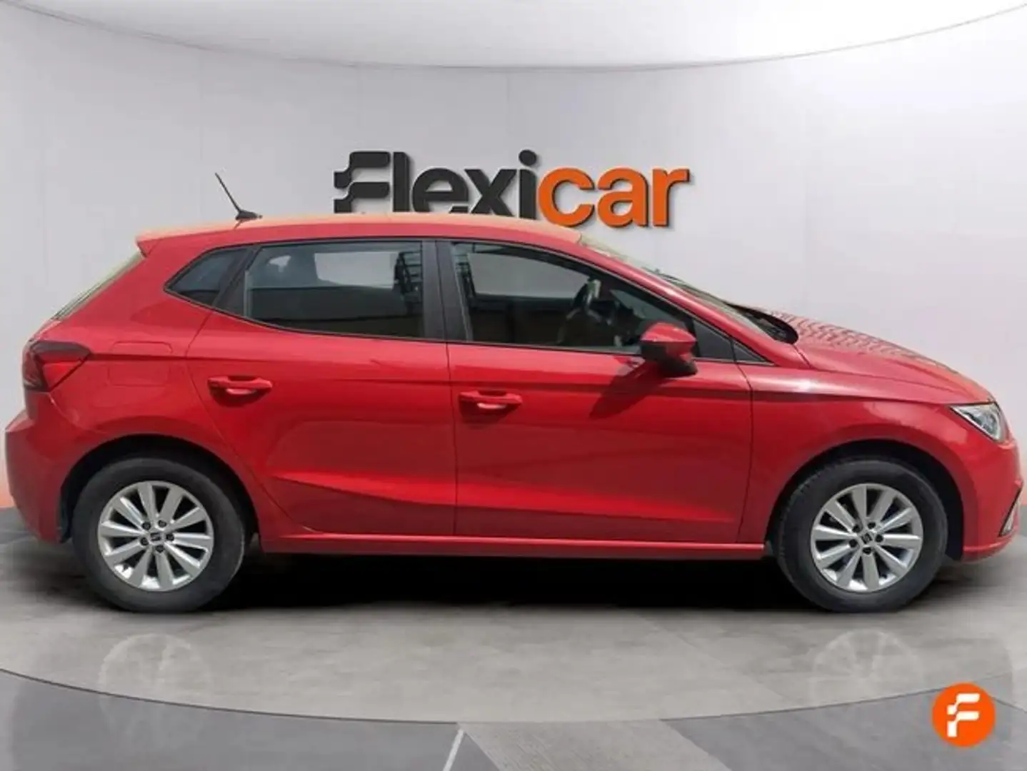 SEAT Ibiza 1.0 MPI 59kW (80CV) Style XL Rojo - 2
